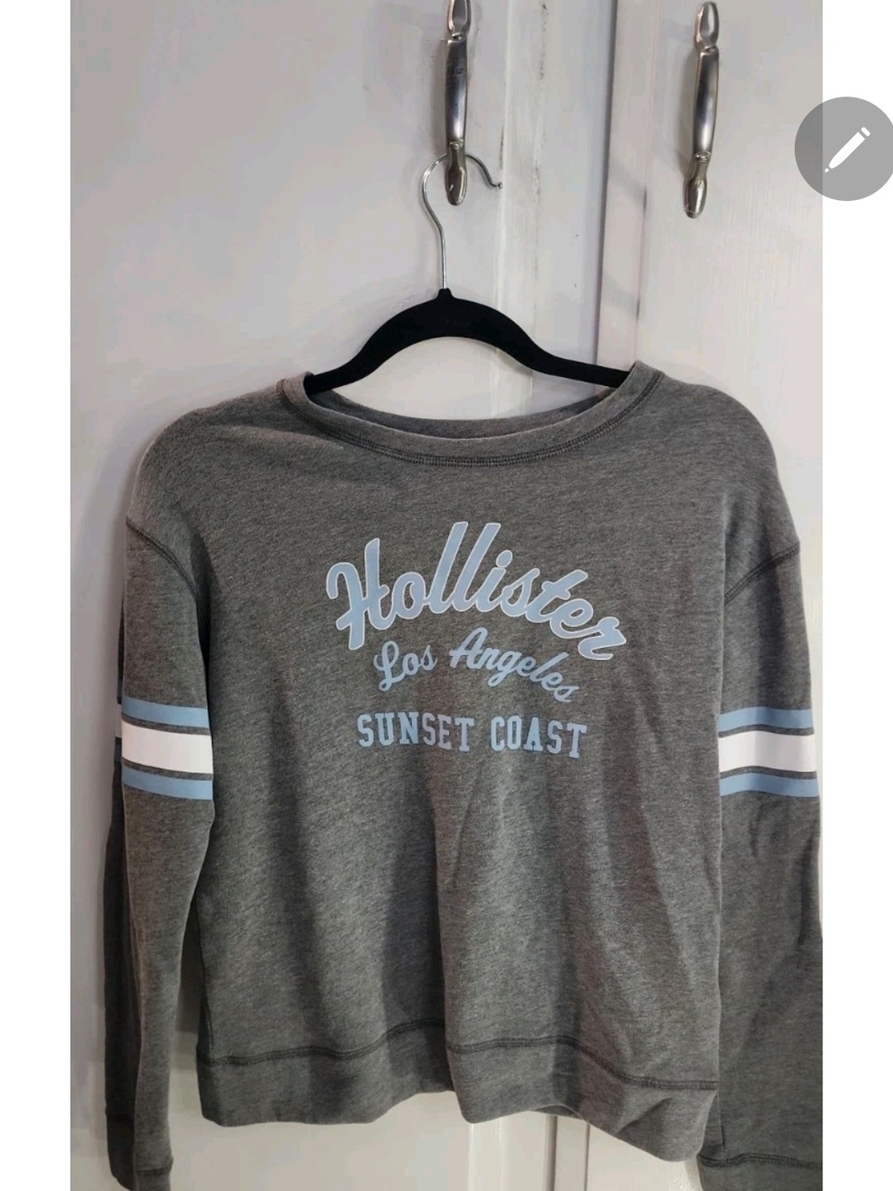 Hollister Sunset Coast Crewneck Sweatshirt - Gray & Light Blue